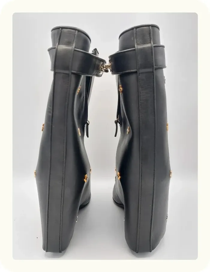 Bottes mi hautes boots cuir black shark Givenchy - photo numéro 4
