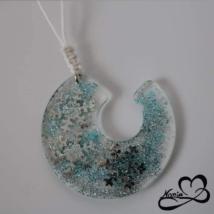 Pendentif en résine flocons !! - photo numéro 2