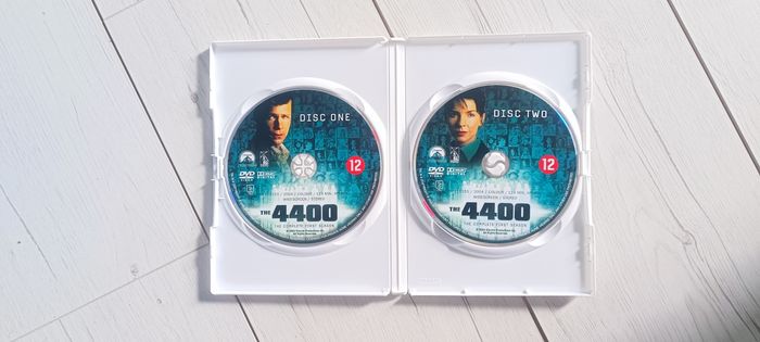 💿 Coffret DVD Les 4400 Saison 1 💿 - photo numéro 3