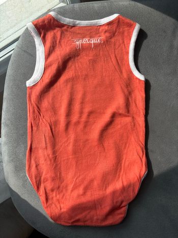 Body bébé 6 mois neuf 