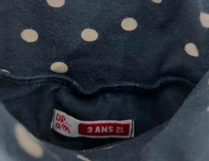 10 € Lot de 2 tee-shirts manches longues Tout compte fait 3 ans - photo numéro 3