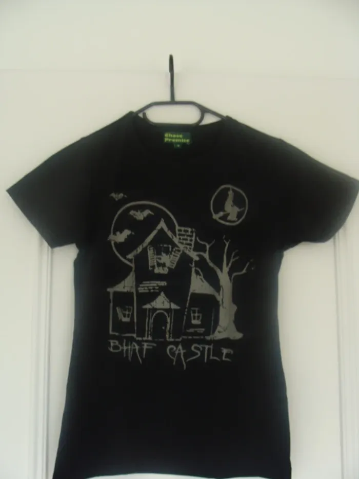 Tee shirt