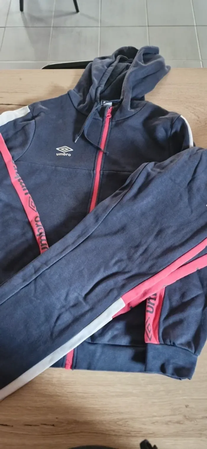 Jogging umbro - photo numéro 2