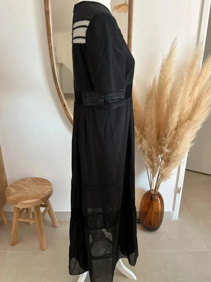 Longue robe noire ajourée Sandro - photo numéro 3