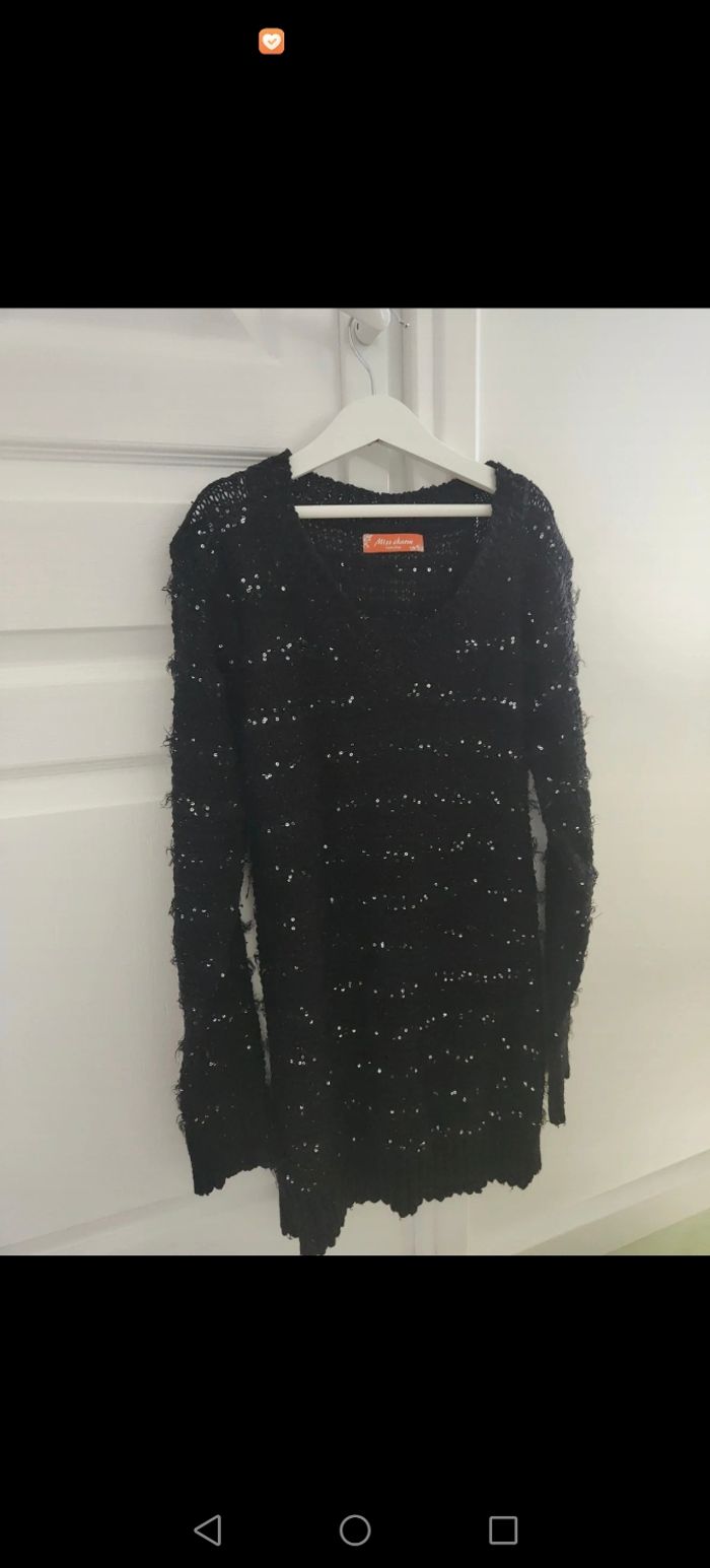 Pull long noir a sequins
