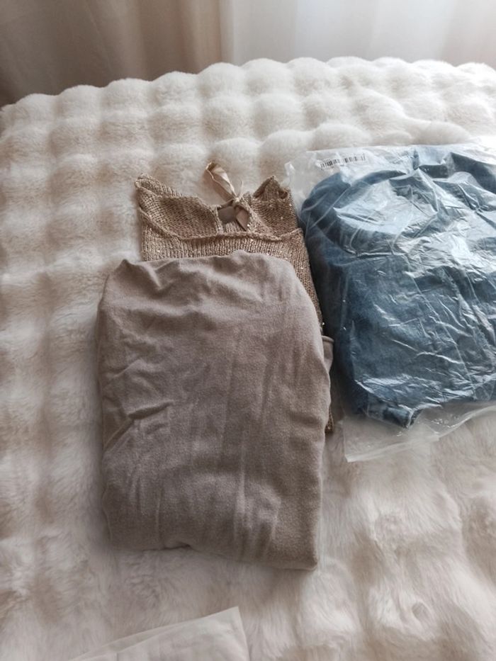 Gros cartons de vêtements femme