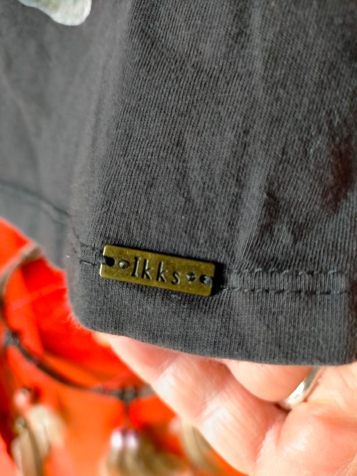 Très beau tee shirt IKKs 5 ans - photo numéro 2