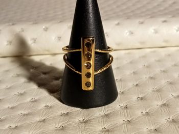 Tres belle bague , pour femme