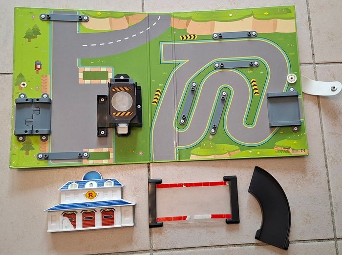 Aire de jeu 3D Vroom Ville quartier général Robocar Poli - photo numéro 8