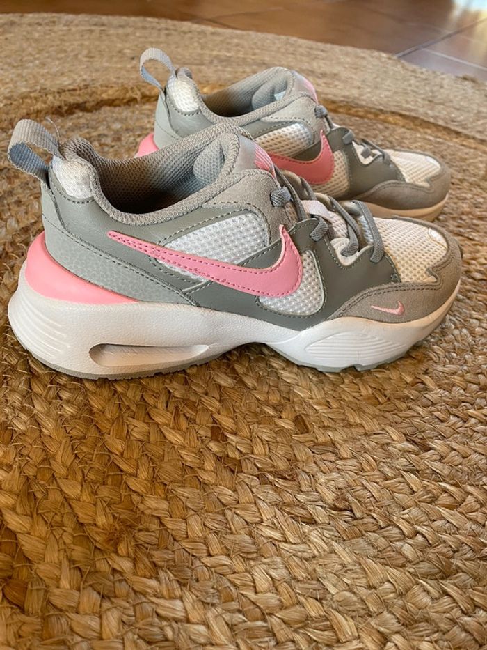 Nike filles neuves - photo numéro 9