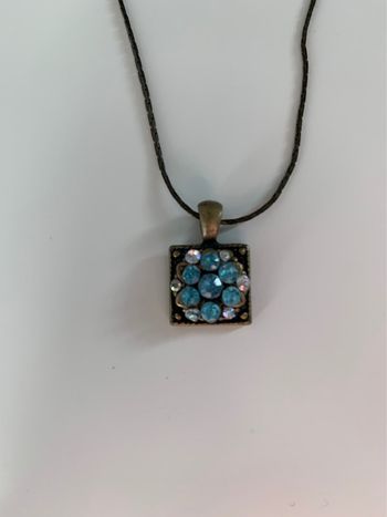 Collier fantaisie metal et Pierres bleues