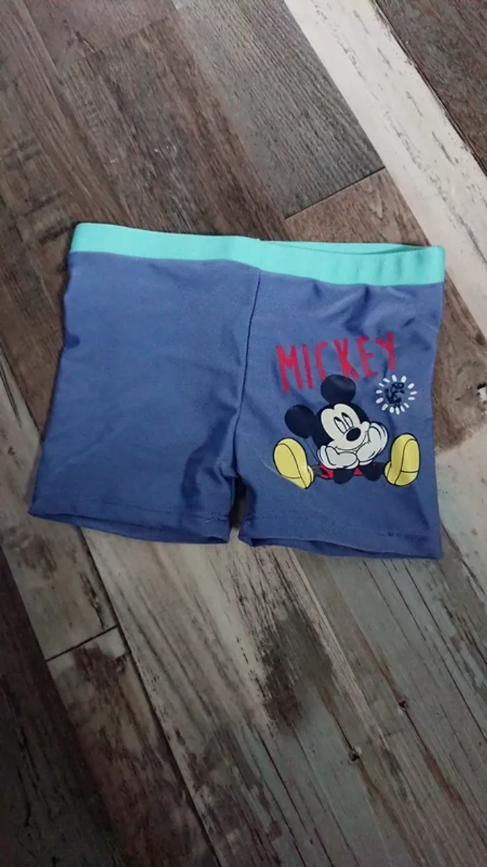 Maillot de bain Mickey neuf