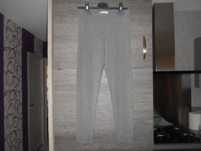 Pantacourt, taille: XS (correspond à du 34), neuf