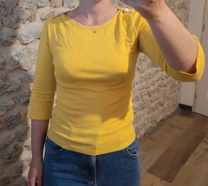 Pull jaune