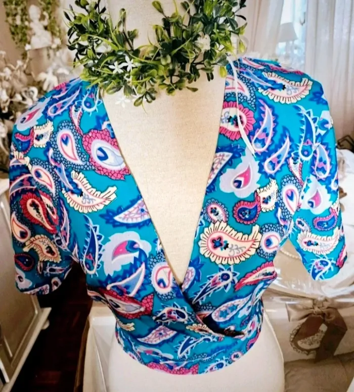 Haut + pantalon bleu à motifs Taille L Neuf