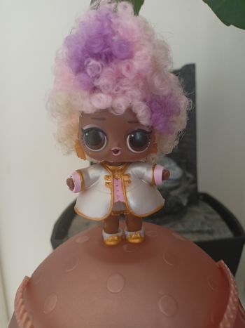 Poupée lol surprise