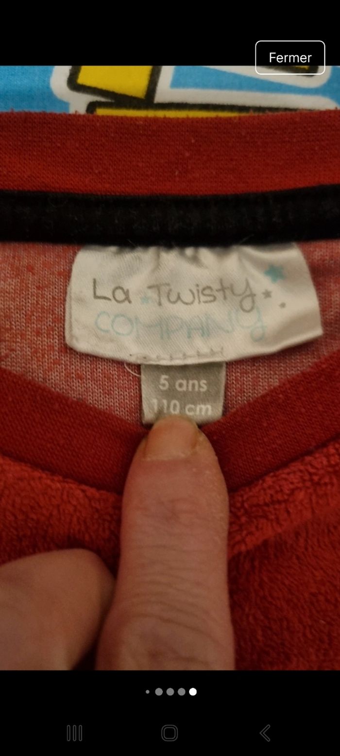 Pull de pyjama 5 ans en bon état - photo numéro 9
