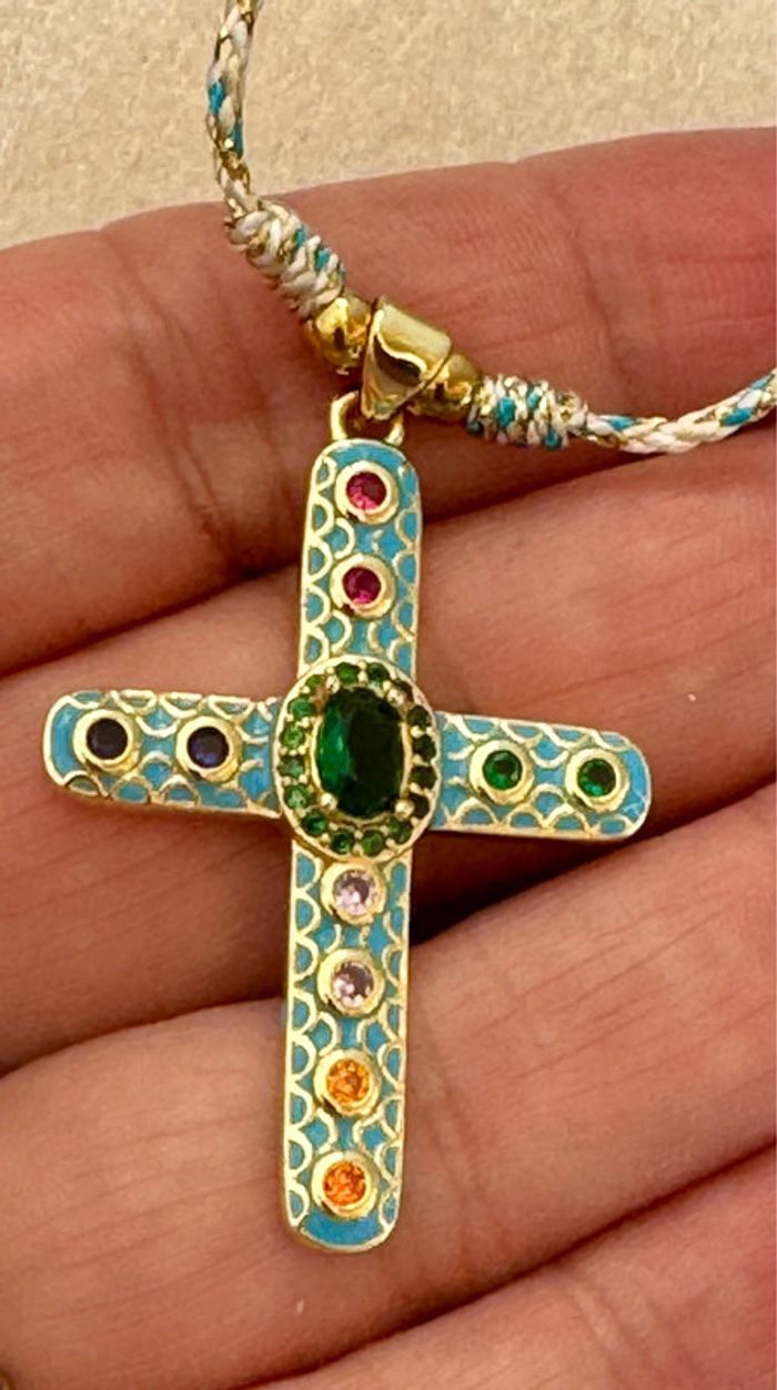 Collier cordons tressé croix xl acier inoxydable or résine turquoise cristaux habaha Paris - photo numéro 2