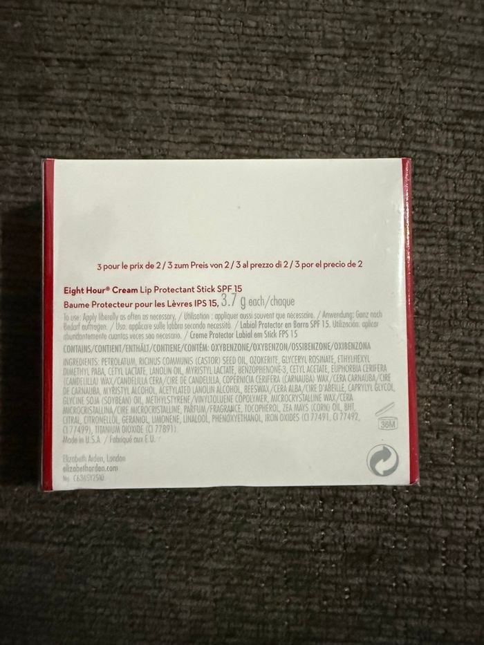 Elizabeth Arden - photo numéro 2