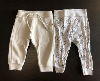 2 pantalons leggings 6 mois