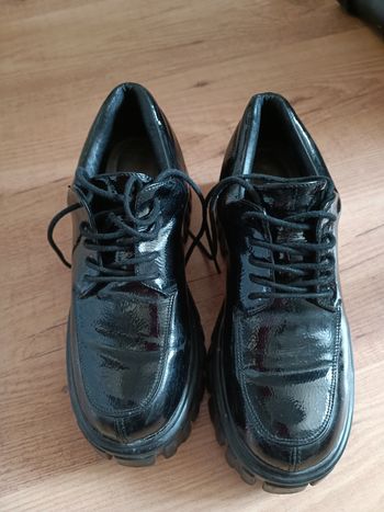 Chaussure vernis noire