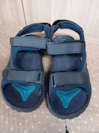 Sandales