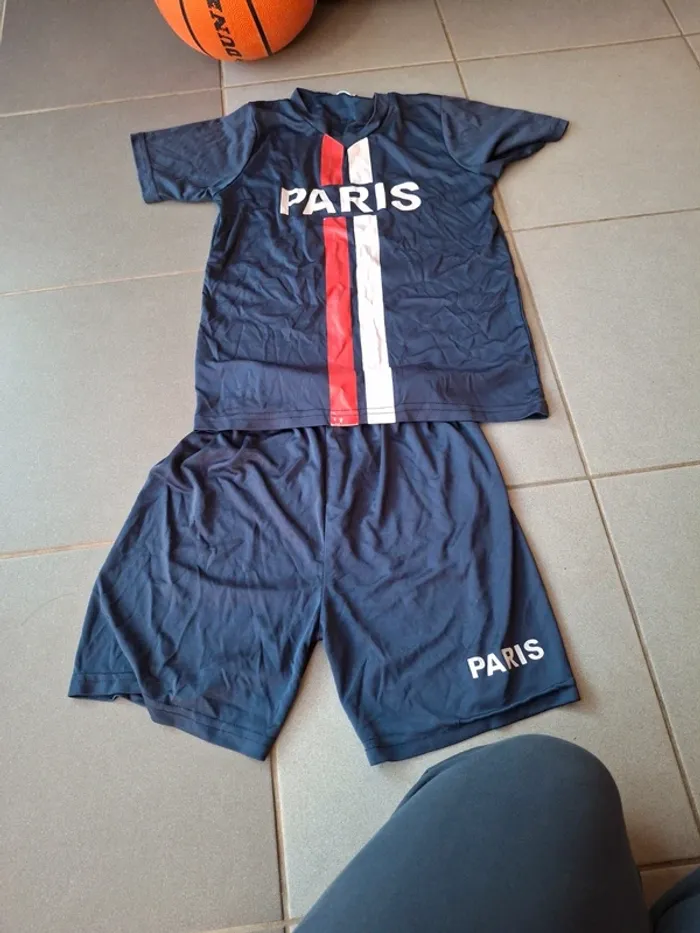 Ensemble foot 12 ans