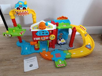 Caserne de pompiers Tut Tut bolide