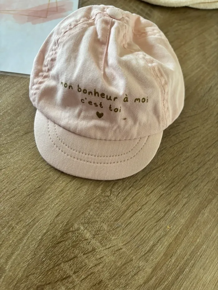 Casquette taille 45 - photo numéro 2