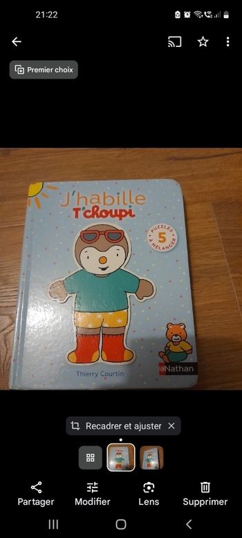 Livre puzzle j'habille tchoupi