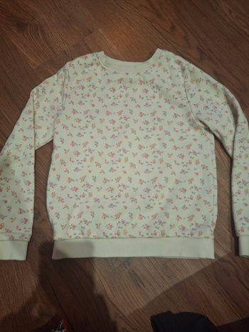Sweat à fleurs Kiabi 8ans