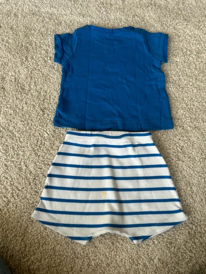 Lot : unisexe été style marin : short et teeshirt à manches courtes - 12 mois - petit bateau - photo numéro 2