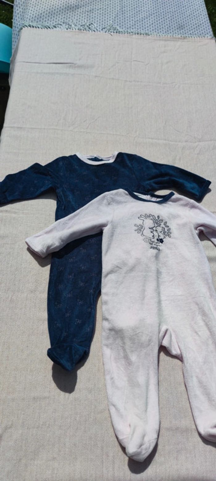 Lot de 3 pyjamas velours 12 mois