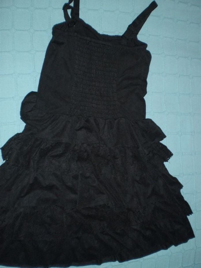 robe noir en suédine a volants, t 34 NEUF