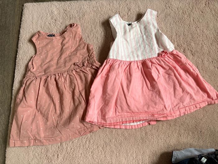 Lot 2 robes