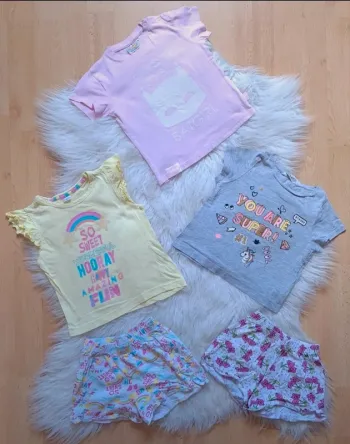 Lot de 3 haut et 2 short
