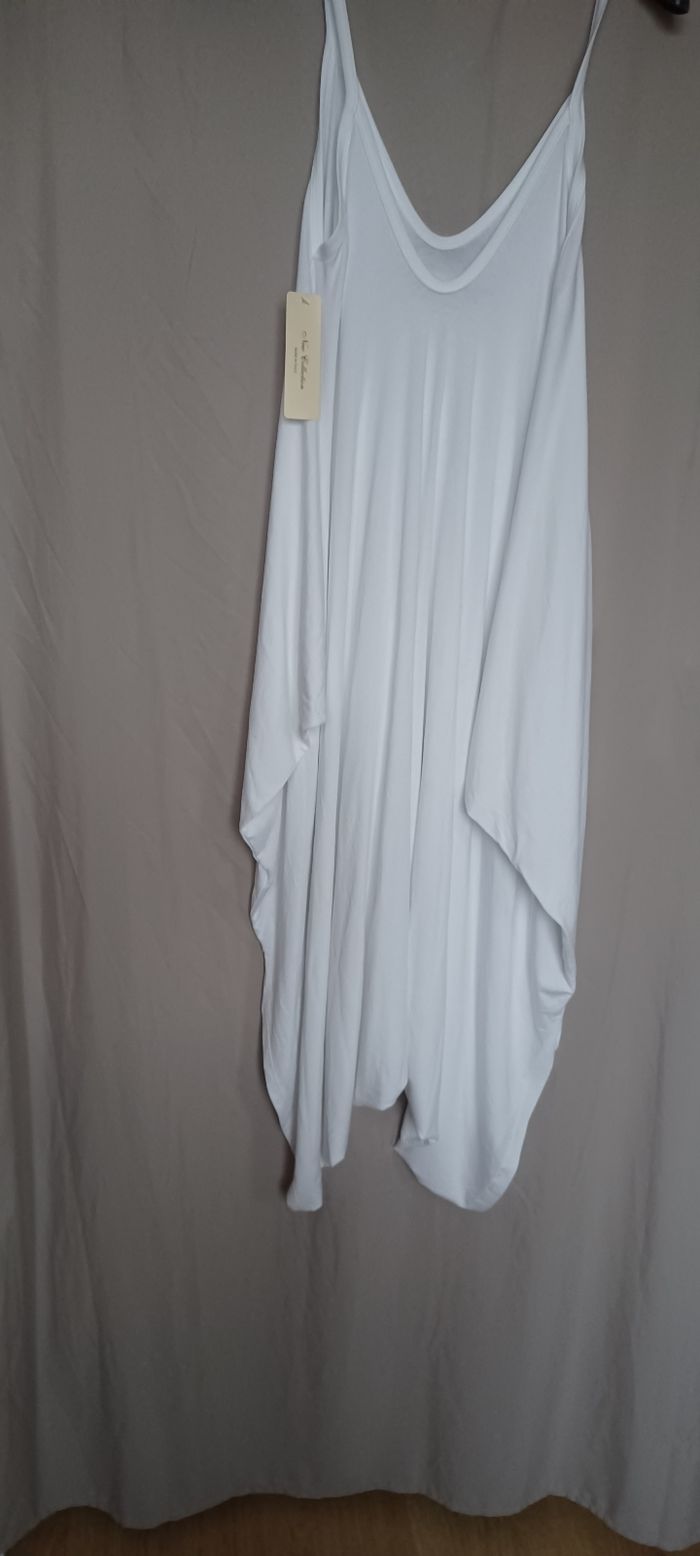 Très jolie robe serouels femme T U - photo numéro 1