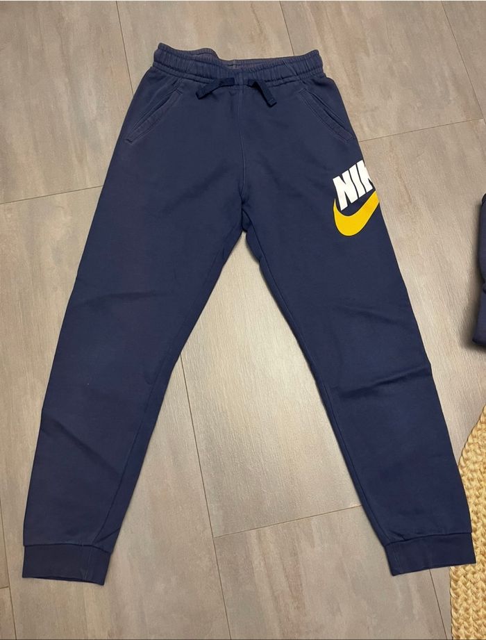 Ensemble jogging Nike - photo numéro 2