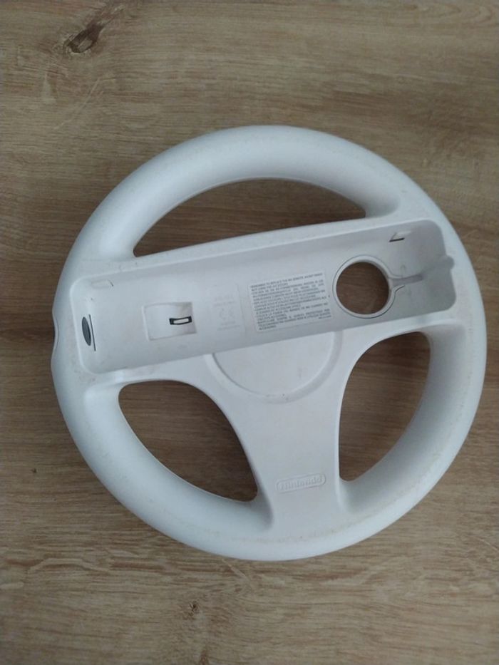 Volant officiel Nintendo wii - photo numéro 2