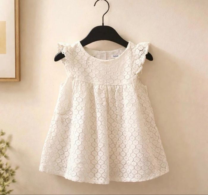 Robe Bout’chou 6 mois — Très bon état 🤍👗 - photo numéro 2