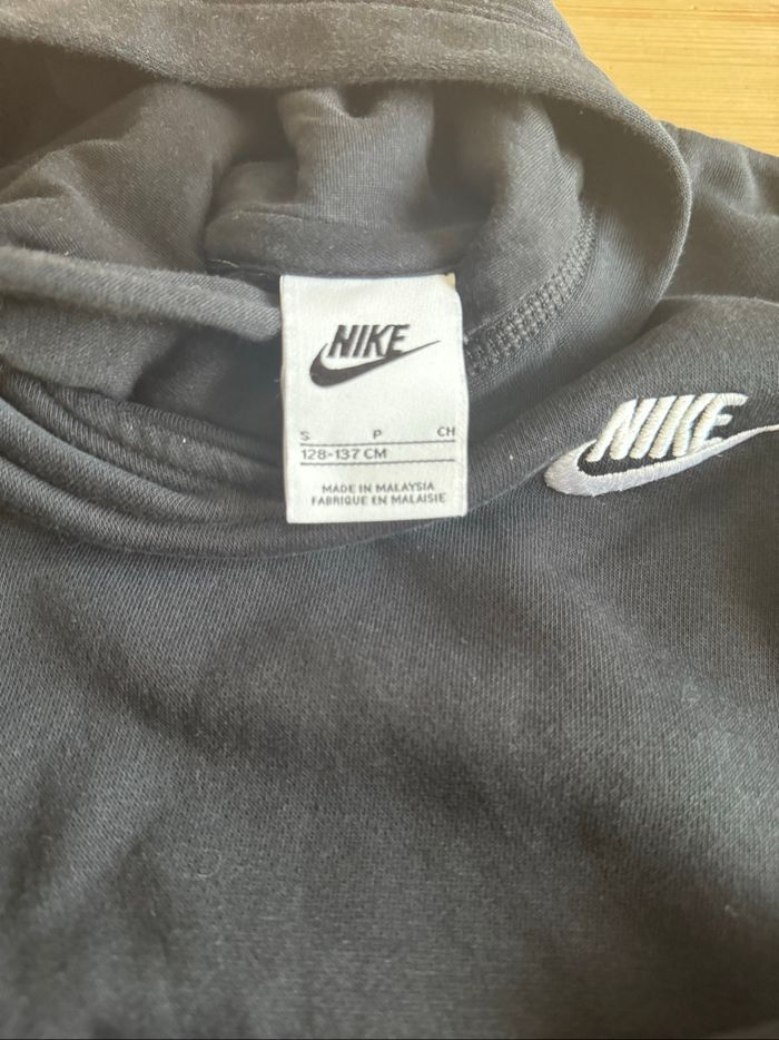 Pull Nike - photo numéro 2