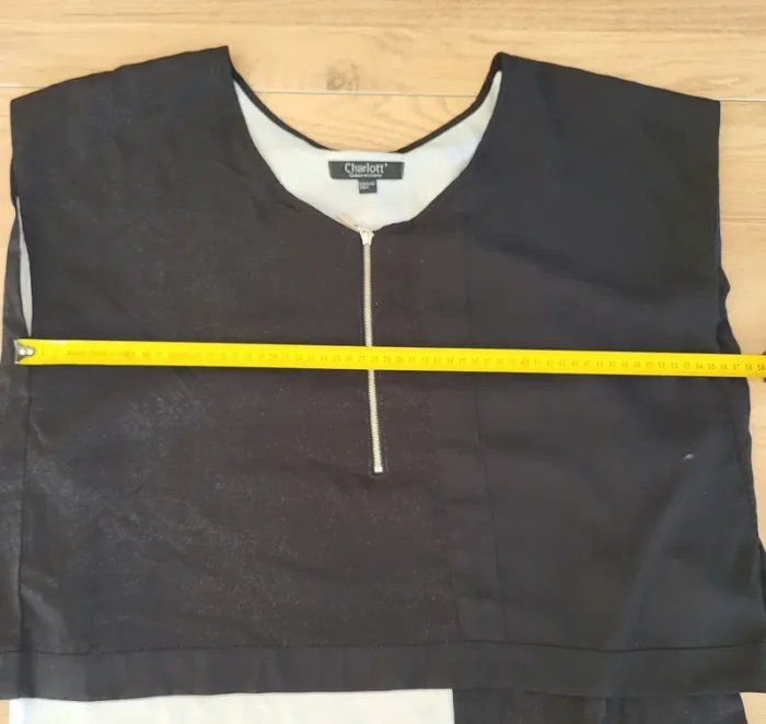 Blouse manches courtes noire et blanche Charlott' Taille 42 44 - photo numéro 8