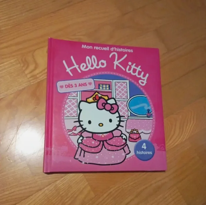 Hello kitty mon recueil de l'histoires