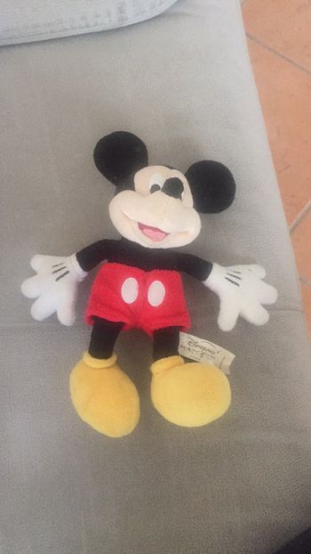 Peluche Mickey Disney Store