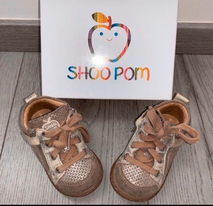 Chaussures Shoo pom 20 bon état  fermeture éclair + lacets