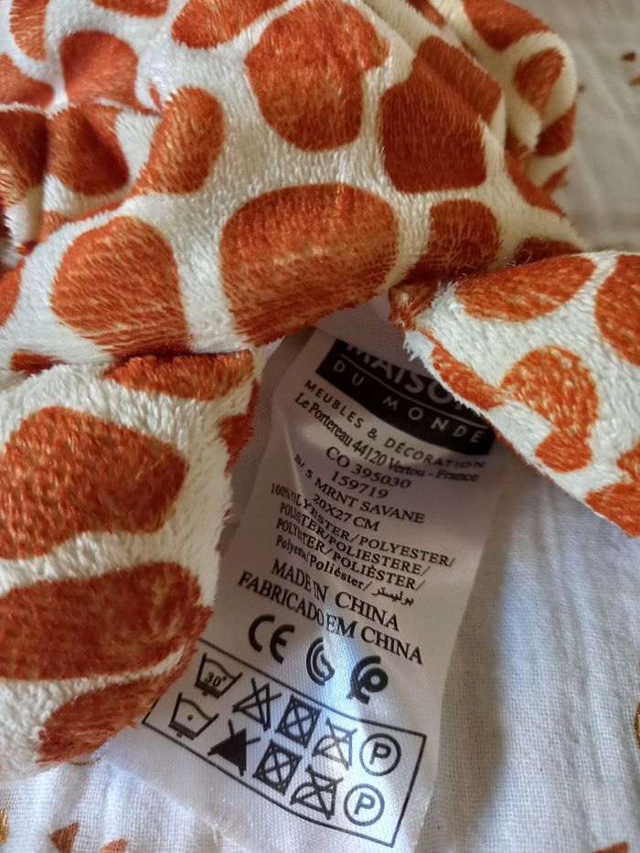 Doudou girafe marionnette Maison du Monde - photo numéro 2