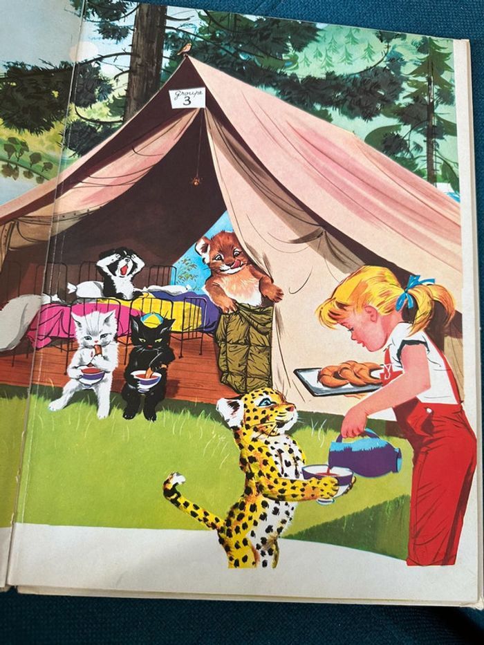 Grands albums Hachette Caroline en Vacances Pierre Probst livre bd vintage - photo numéro 4