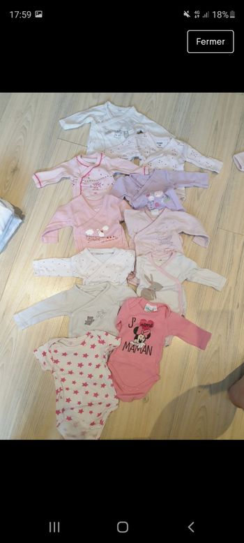 Lot de 11 bodies 1 mois