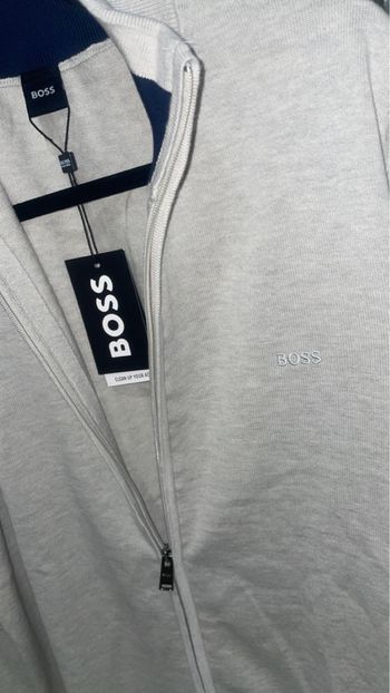 magnifique Gilet HUGO BOSS gris 