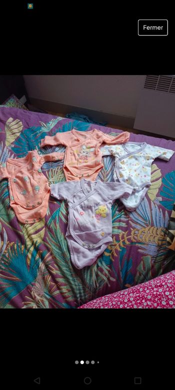 Lot de bodies - 0 mois - très bon état